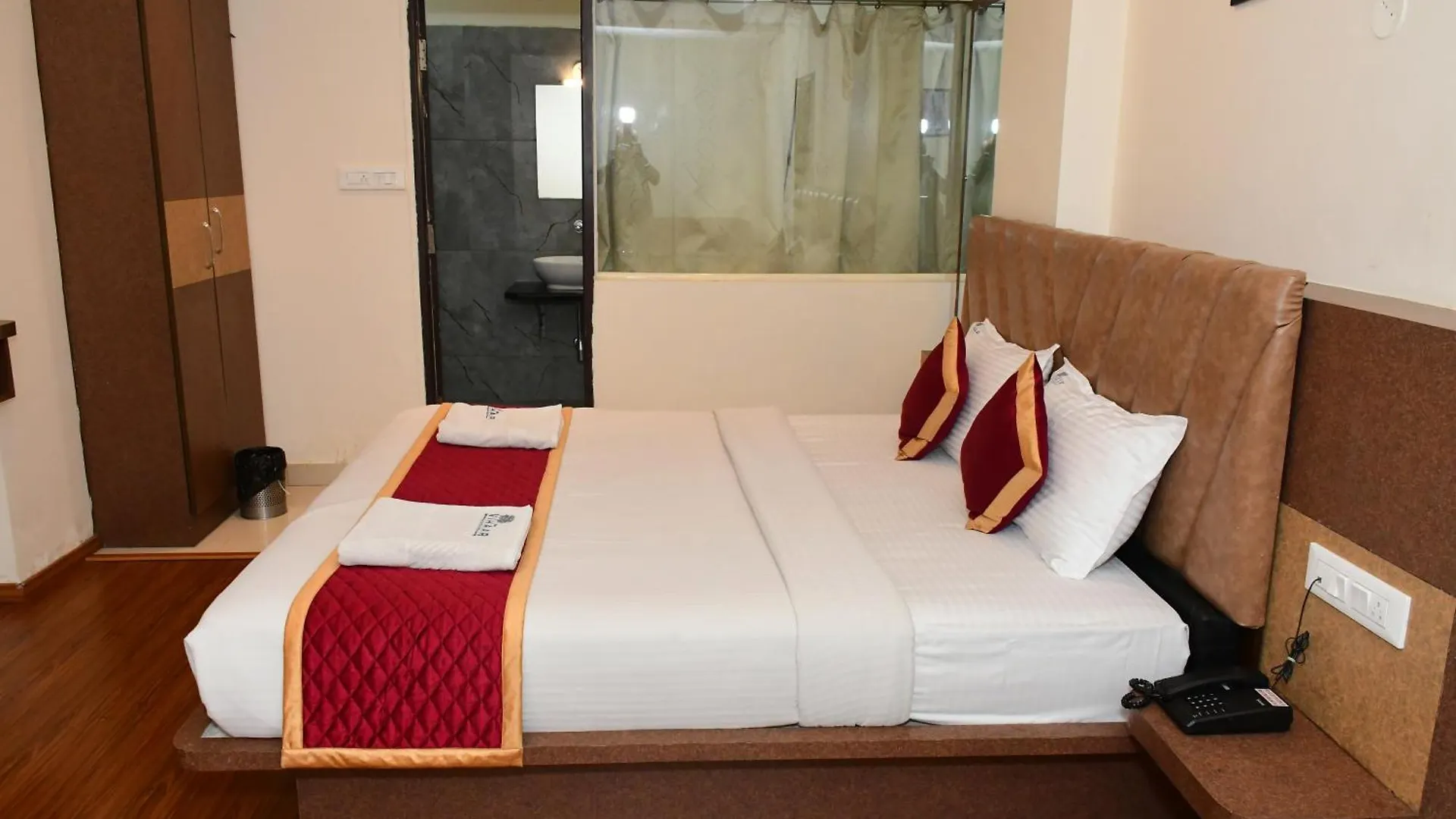Hotel Sai Vihaar Inn & Suites Mysore