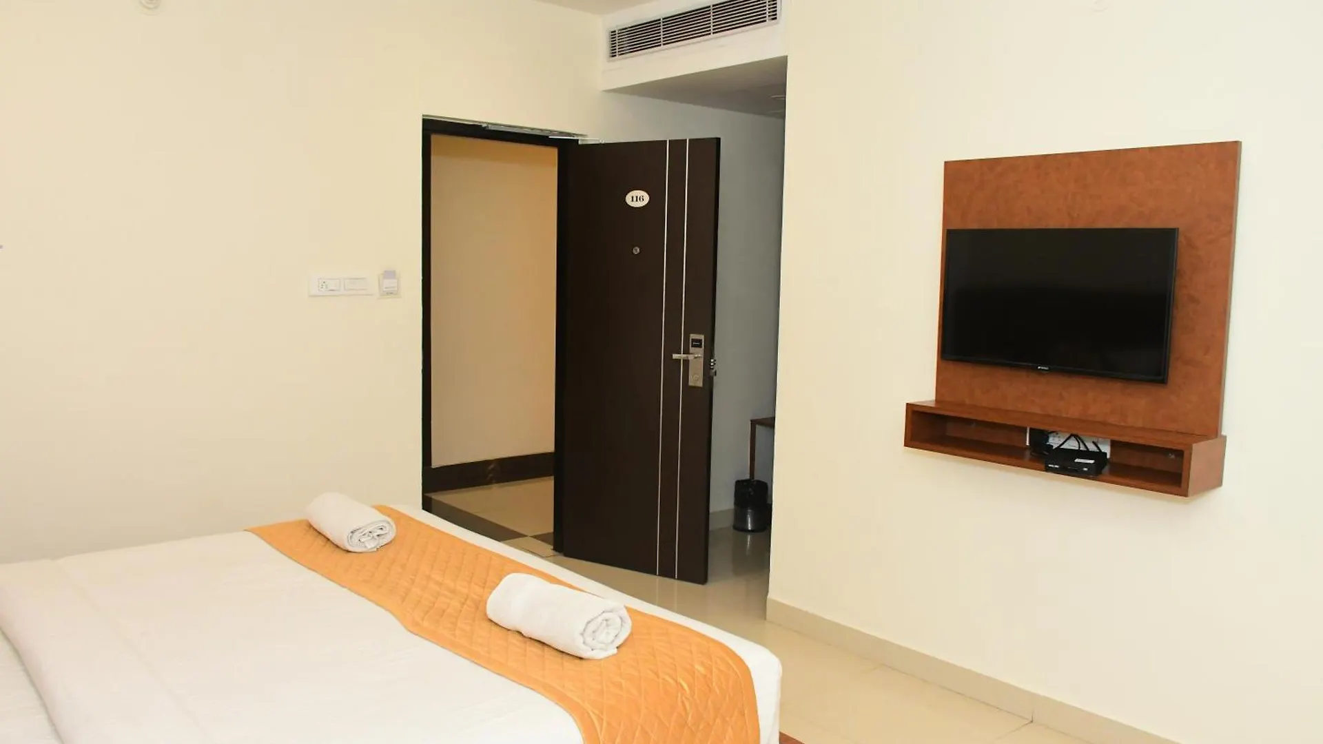 Hotel Sai Vihaar Inn & Suites Mysore